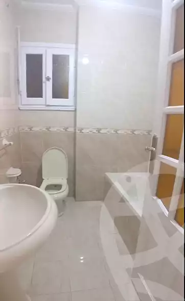 https://aqarmap.com.eg/ar/listing/6718734-for-sale-alexandria-sydy-bshr-sydy-bshr-bhry-shr-khld-bn-lwlyd