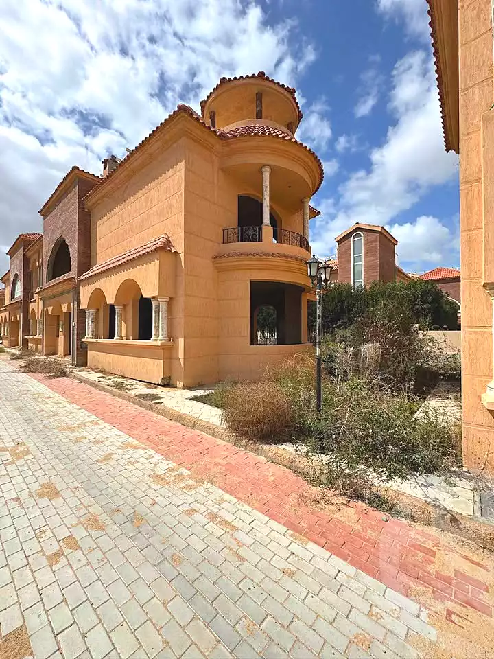 https://aqarmap.com.eg/ar/listing/6721051-for-sale-alexandria-borg-el-arab-compounds-in-borg-el-arab