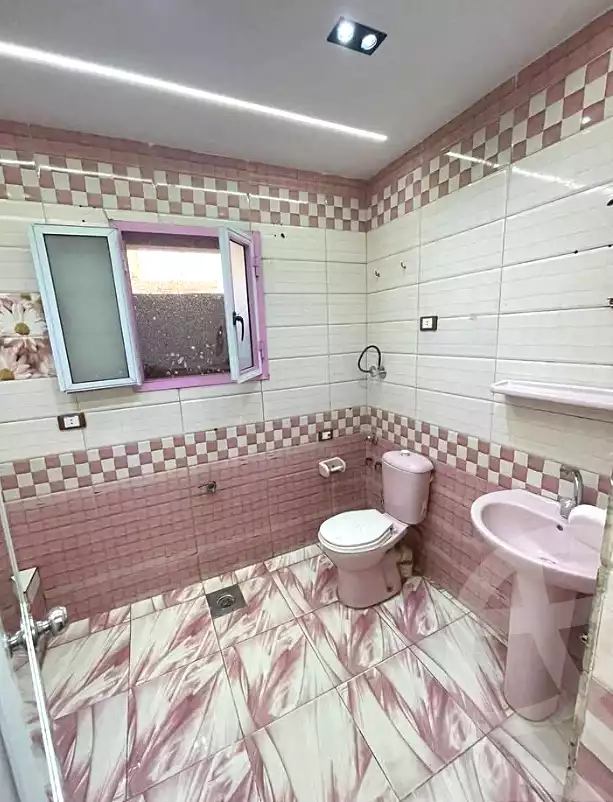https://aqarmap.com.eg/ar/listing/6721979-for-sale-alexandria-l-jmy-lbytsh-ain-shams-st