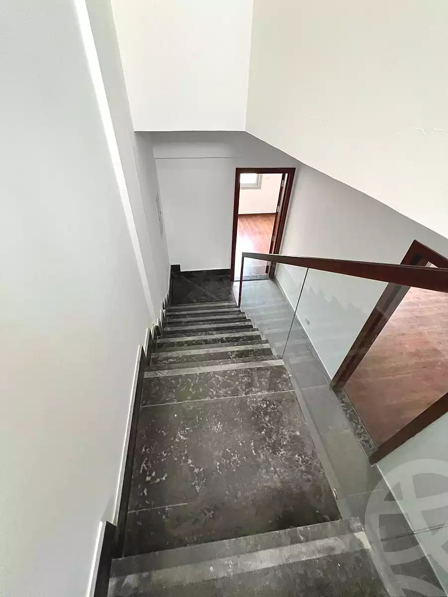 https://aqarmap.com.eg/en/listing/6723121-for-sale-cairo-6th-of-october-compounds-palm-parks