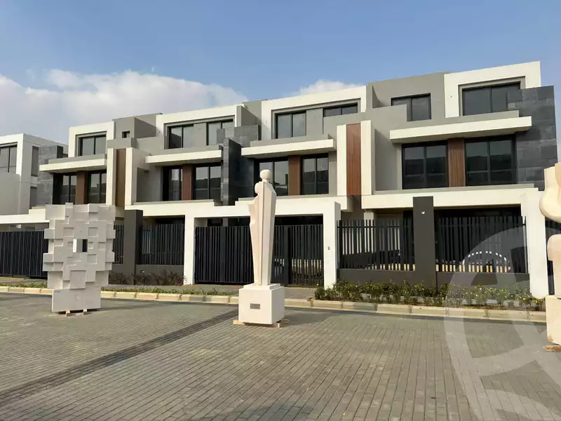 https://aqarmap.com.eg/ar/listing/6723158-for-sale-cairo-new-cairo-compounds-el-patio-town-compound-la-vista
