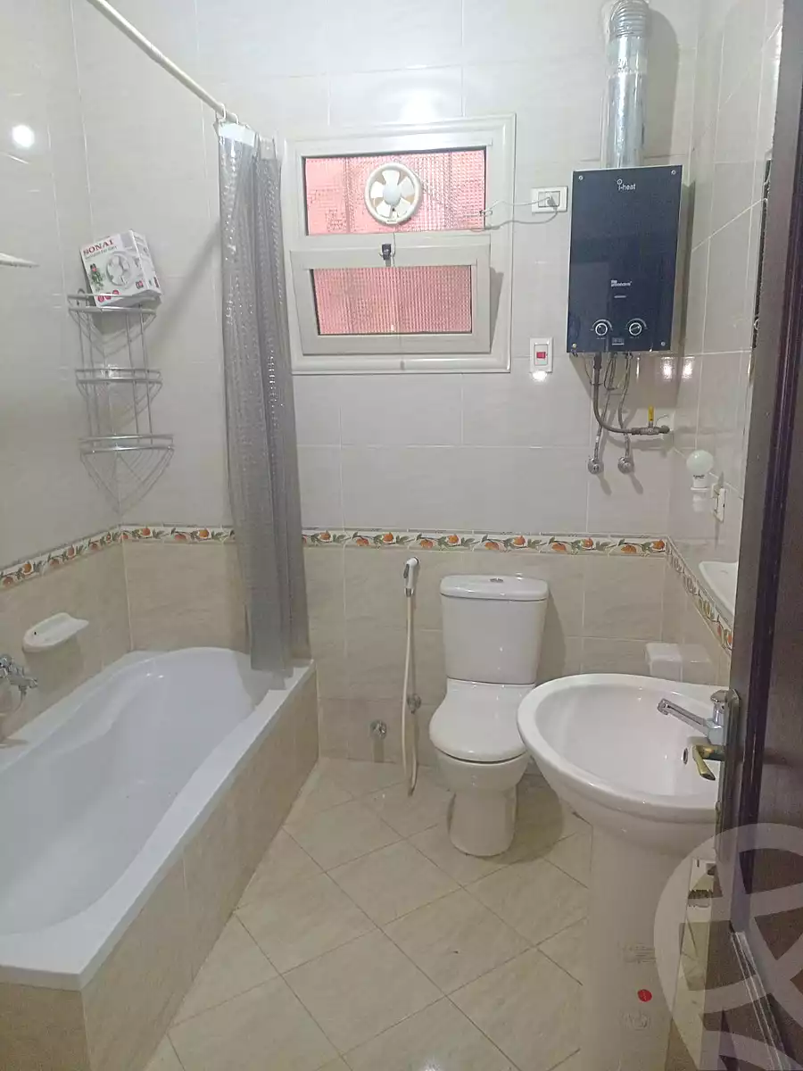 https://aqarmap.com.eg/ar/listing/6723563-for-rent-cairo-new-cairo-el-ahyaa-fifth-neighborhood-akhnaton-st