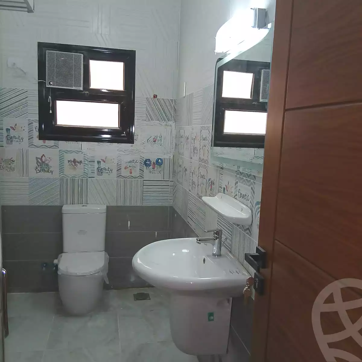 https://aqarmap.com.eg/ar/listing/6723884-for-rent-cairo-new-cairo-el-lotus-lotus-north-lmntq-lthny-llwts-lshmly