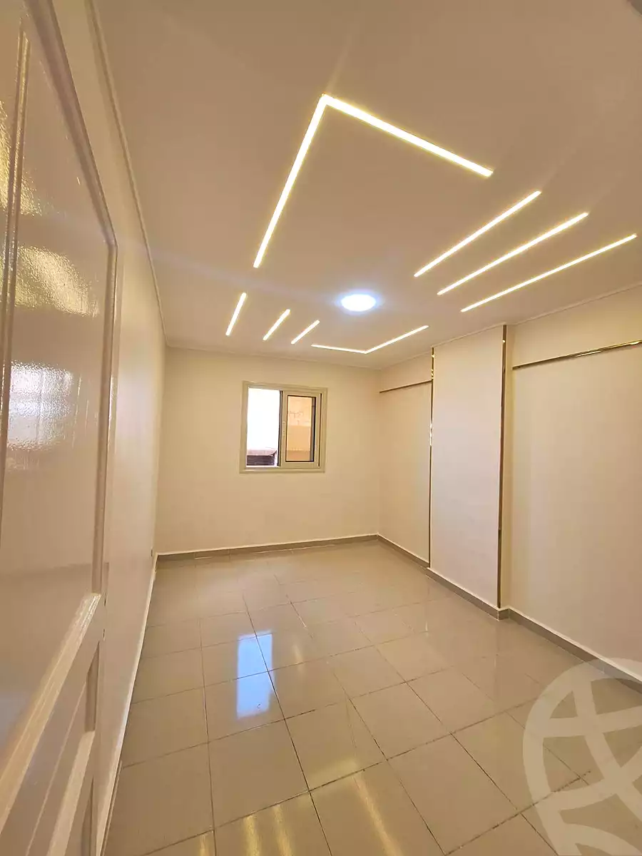 https://aqarmap.com.eg/ar/listing/6724911-for-sale-alexandria-sydy-bshr-sydy-bshr-bhry-shr-mhmwd-l-yswy