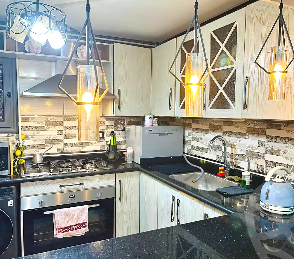 https://aqarmap.com.eg/ar/listing/6725107-for-sale-alexandria-sydy-bshr-sydy-bshr-qbly-rd-lfdly