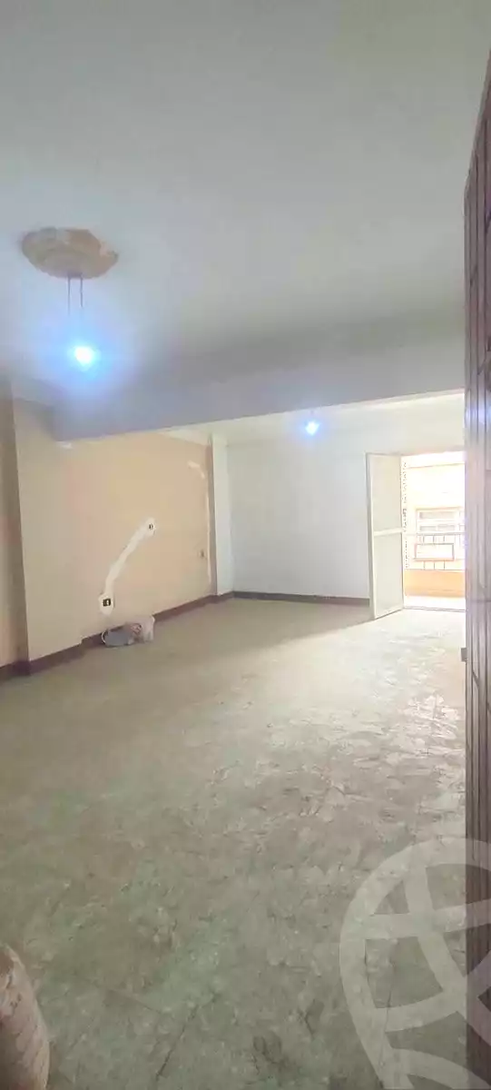 https://aqarmap.com.eg/ar/listing/6725120-for-sale-alexandria-miami-farook-abd-al-wahab-st