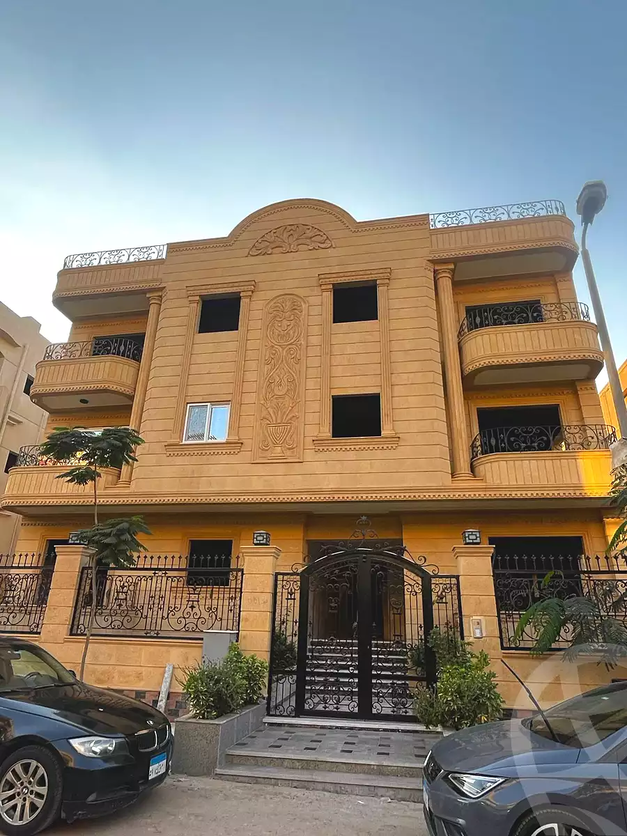 https://aqarmap.com.eg/ar/listing/6725229-for-sale-cairo-new-cairo-ganob-el-akadamiya-south-academy-a-zaid-ebn-haretha-st