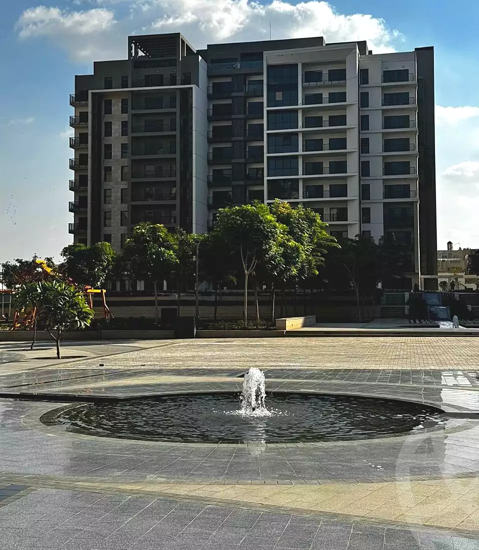 https://aqarmap.com.eg/ar/listing/6725268-for-sale-cairo-el-sheikh-zayed-city-compounds-zyd-wr-llttwyr-z-tower