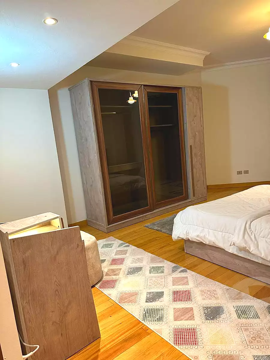 https://aqarmap.com.eg/en/listing/6725851-for-rent-cairo-el-sheikh-zayed-city-compounds-beverly-hills