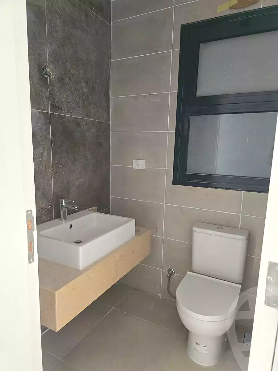 https://aqarmap.com.eg/ar/listing/6726477-for-rent-cairo-el-sheikh-zayed-city-compounds-kmbwnd-fyldj-wyst-dr-llttwyr