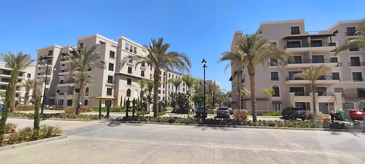 https://aqarmap.com.eg/en/listing/6726790-for-sale-cairo-el-sheikh-zayed-city-compounds-kmbwnd-fyldj-wyst-dr-llttwyr