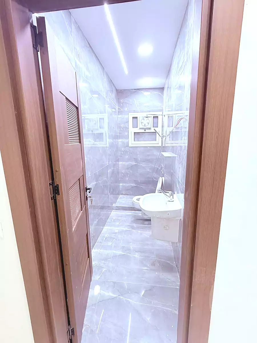 https://aqarmap.com.eg/en/listing/6727221-for-rent-cairo-new-cairo-compounds-el-mostashareen-compound