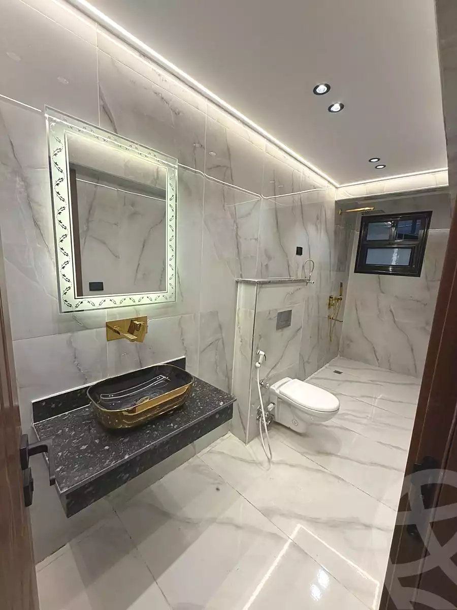 https://aqarmap.com.eg/ar/listing/6727805-for-sale-cairo-6th-of-october-el-ahyaa-neighborhood-3rd-al-hay-al-thalith-st