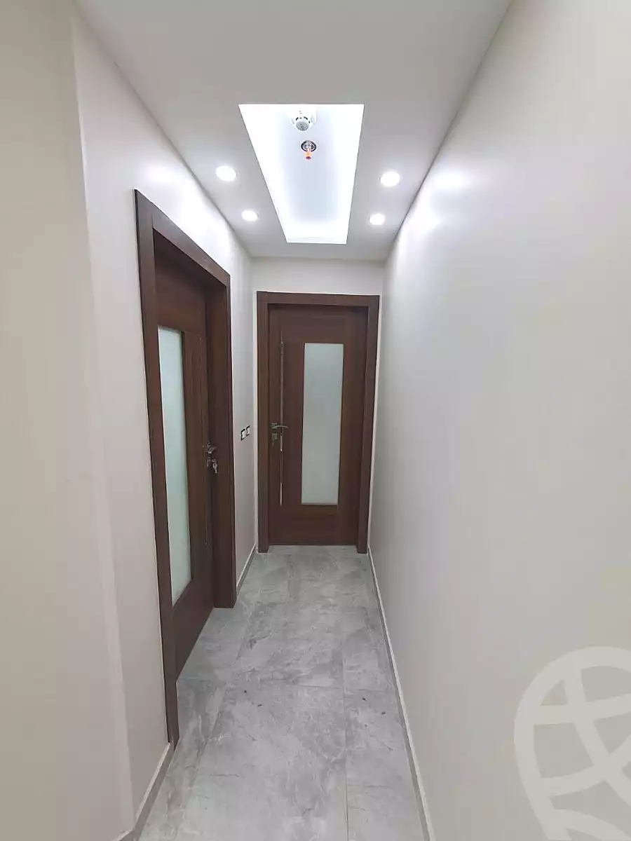 https://aqarmap.com.eg/ar/listing/6727937-for-rent-cairo-el-sheikh-zayed-city-compounds-dh-jyt-blz-mykwn-llttwyr