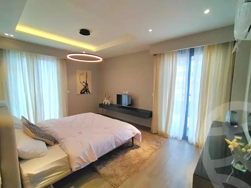 https://aqarmap.com.eg/ar/listing/6727973-for-sale-cairo-el-sheikh-zayed-city-compounds-kmbwnd-fyldj-wyst-dr-llttwyr