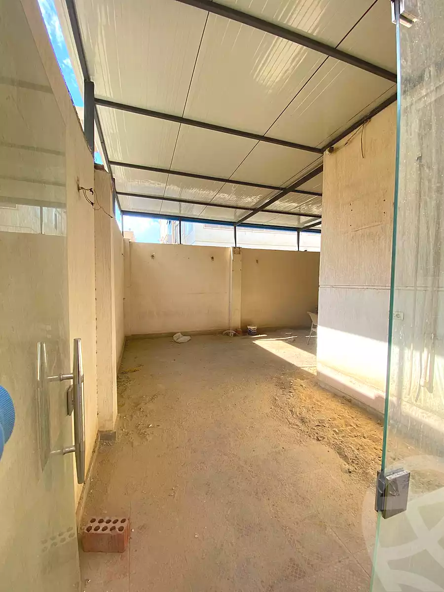 https://aqarmap.com.eg/ar/listing/6728778-for-rent-cairo-new-cairo-first-settlement-mhwr-mstfy-kml