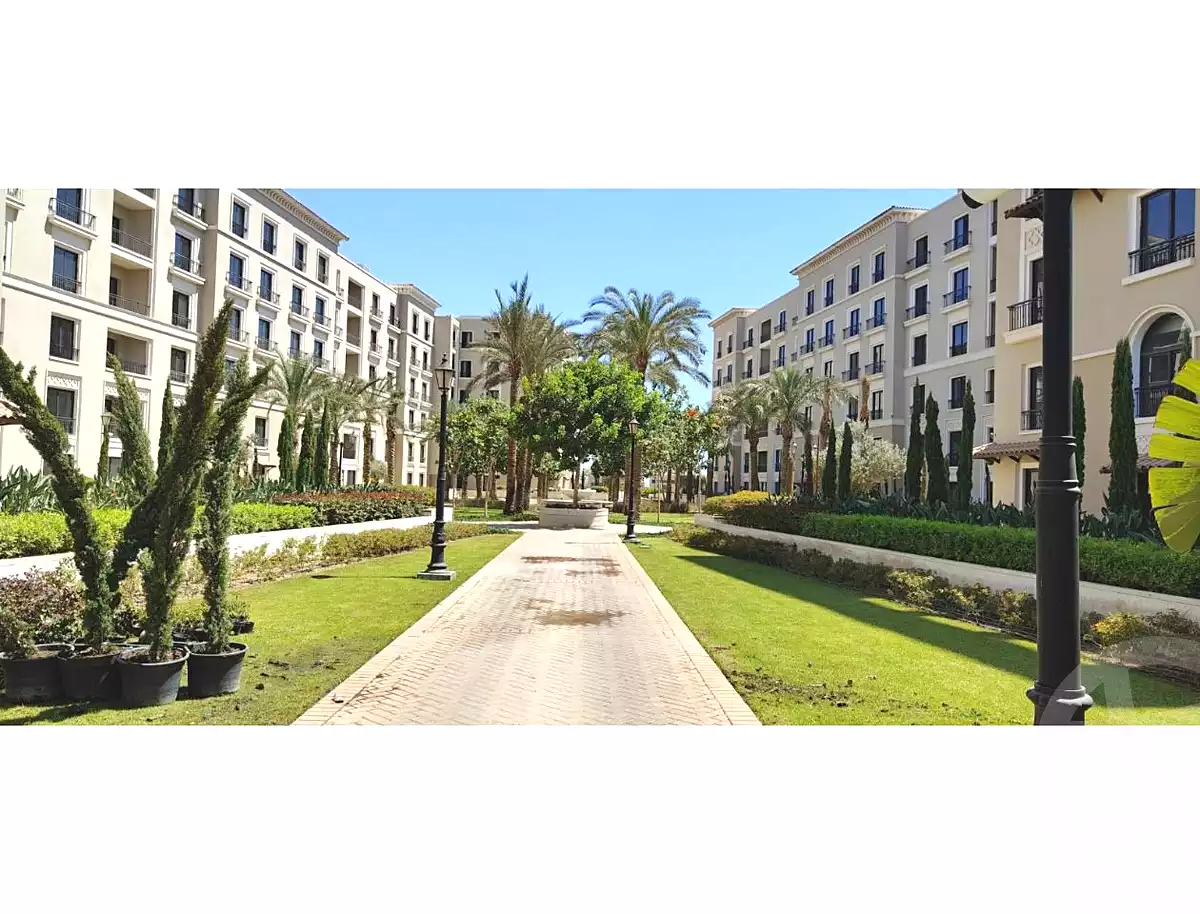 https://aqarmap.com.eg/en/listing/6728903-for-sale-cairo-el-sheikh-zayed-city-compounds-kmbwnd-fyldj-wyst-dr-llttwyr