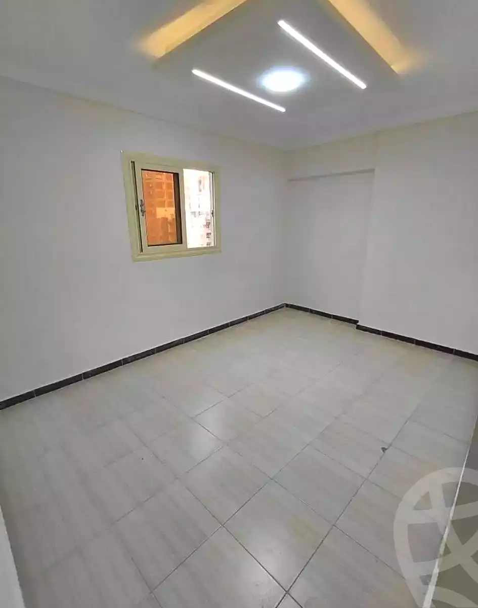 https://aqarmap.com.eg/ar/listing/6729104-for-sale-alexandria-sydy-bshr-sydy-bshr-bhry-shr-mhmwd-l-yswy
