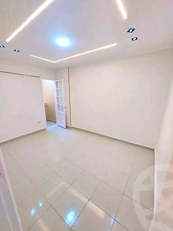 https://aqarmap.com.eg/en/listing/6729347-for-sale-alexandria-sydy-bshr-sydy-bshr-bhry-shr-khld-bn-lwlyd