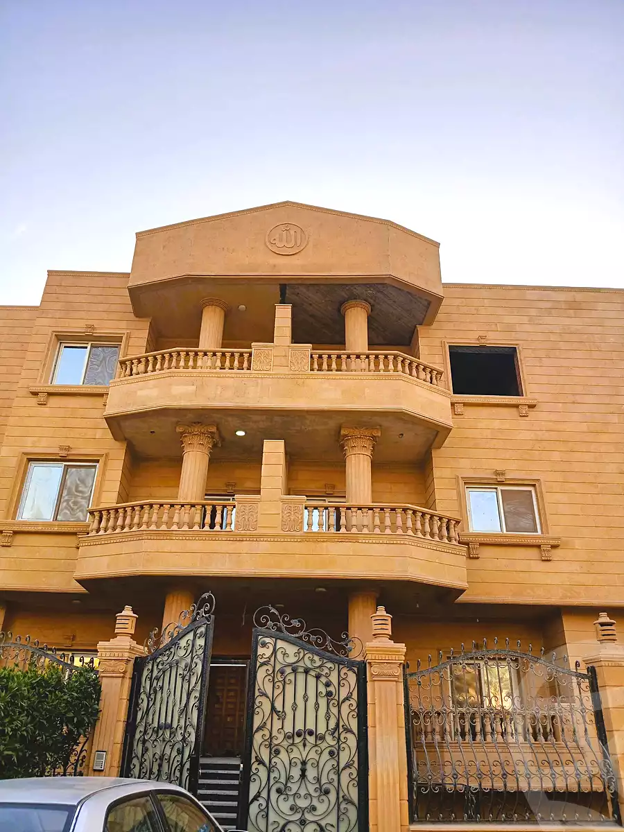 https://aqarmap.com.eg/ar/listing/6730651-for-sale-cairo-new-cairo-sharq-el-akadamiya-al-tahrir-st