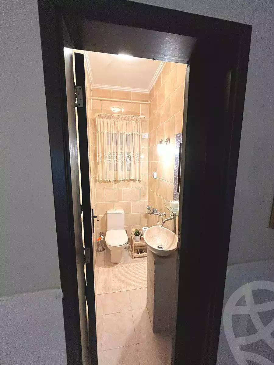 https://aqarmap.com.eg/en/listing/6730892-for-rent-cairo-el-sheikh-zayed-city-compounds-dh-drys