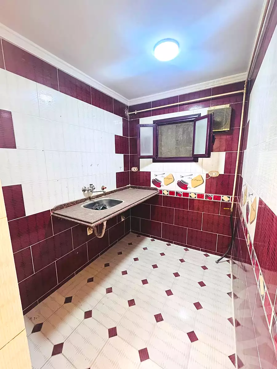 https://aqarmap.com.eg/en/listing/6732027-for-sale-alexandria-lsywf-el-falki