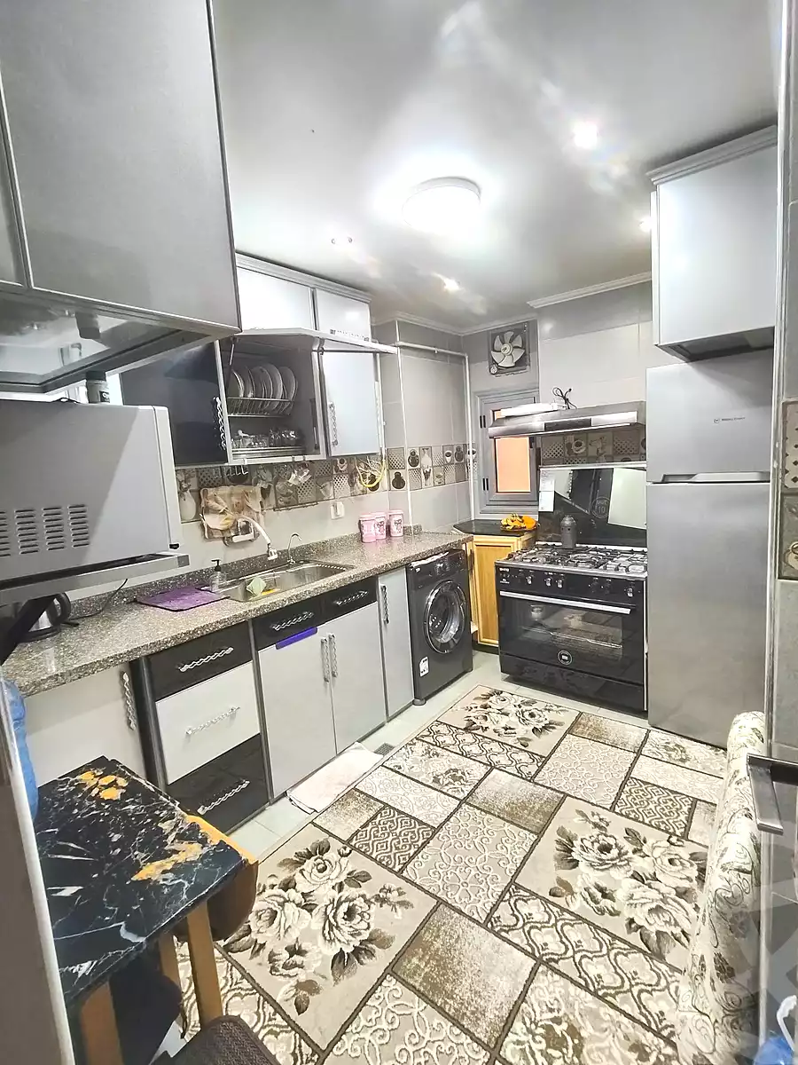 https://aqarmap.com.eg/ar/listing/6732840-for-sale-alexandria-sydy-bshr-sydy-bshr-bhry