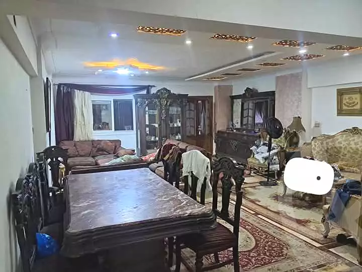 https://aqarmap.com.eg/ar/listing/6733354-for-sale-alexandria-miami-farook-abd-al-wahab-st
