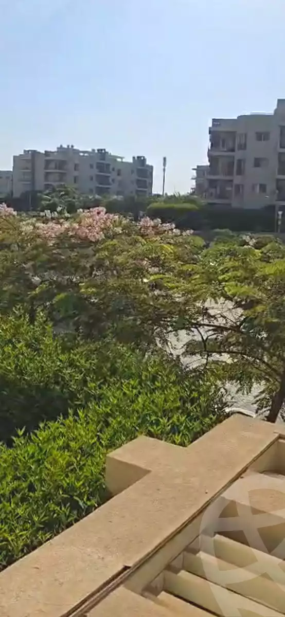 https://aqarmap.com.eg/en/listing/6733515-for-rent-cairo-el-sheikh-zayed-city-compounds-dh-drys