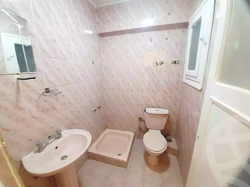 https://aqarmap.com.eg/ar/listing/6733541-for-sale-alexandria-l-jmy-shataa-el-nakheel