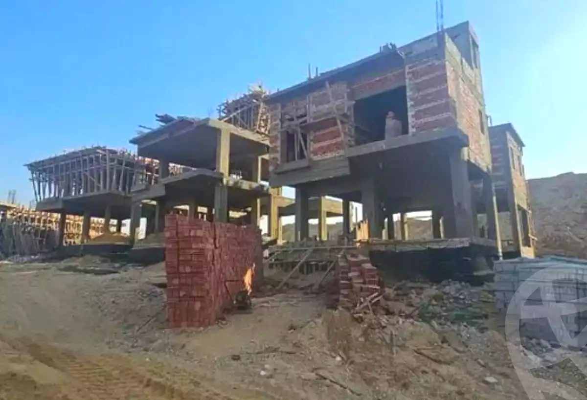 https://aqarmap.com.eg/ar/listing/6733614-for-sale-cairo-new-cairo-compounds-telal-east-compound-roya