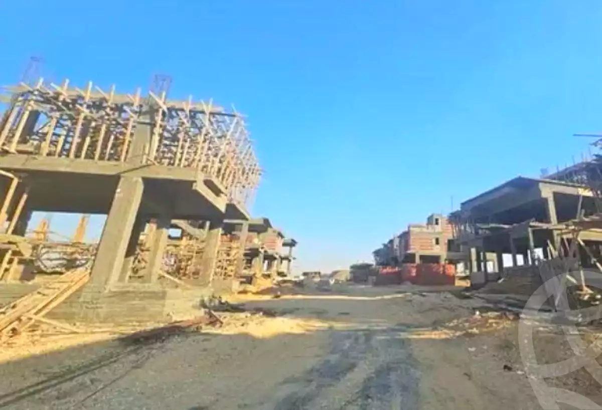 https://aqarmap.com.eg/ar/listing/6733614-for-sale-cairo-new-cairo-compounds-telal-east-compound-roya