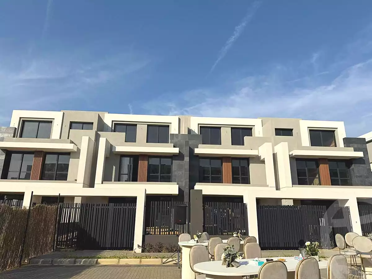 https://aqarmap.com.eg/ar/listing/6734450-for-sale-cairo-new-cairo-compounds-el-patio-town-compound-la-vista