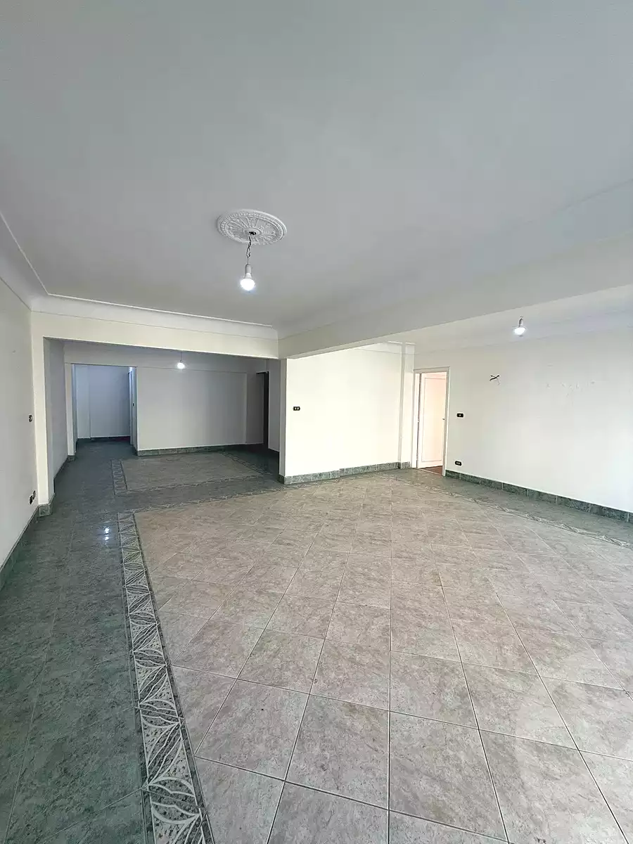 https://aqarmap.com.eg/en/listing/6734868-for-sale-alexandria-el-asafra-ahmed-tiesser-st
