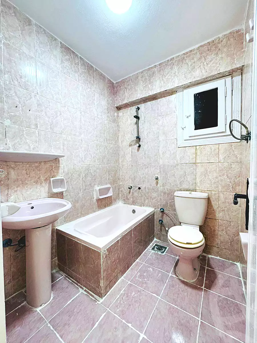https://aqarmap.com.eg/en/listing/6735043-for-sale-alexandria-l-jmy-shataa-el-nakheel