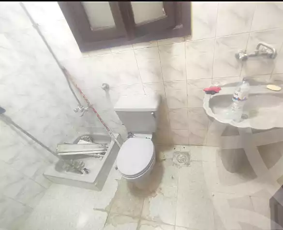 https://aqarmap.com.eg/ar/listing/6735854-for-sale-alexandria-l-jmy-bw-ywsf-hosni-mubarak-st