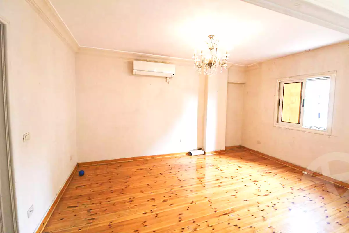 https://aqarmap.com.eg/ar/listing/6736345-for-sale-alexandria-lauran-shr-bw-qyr-tryq-lhry