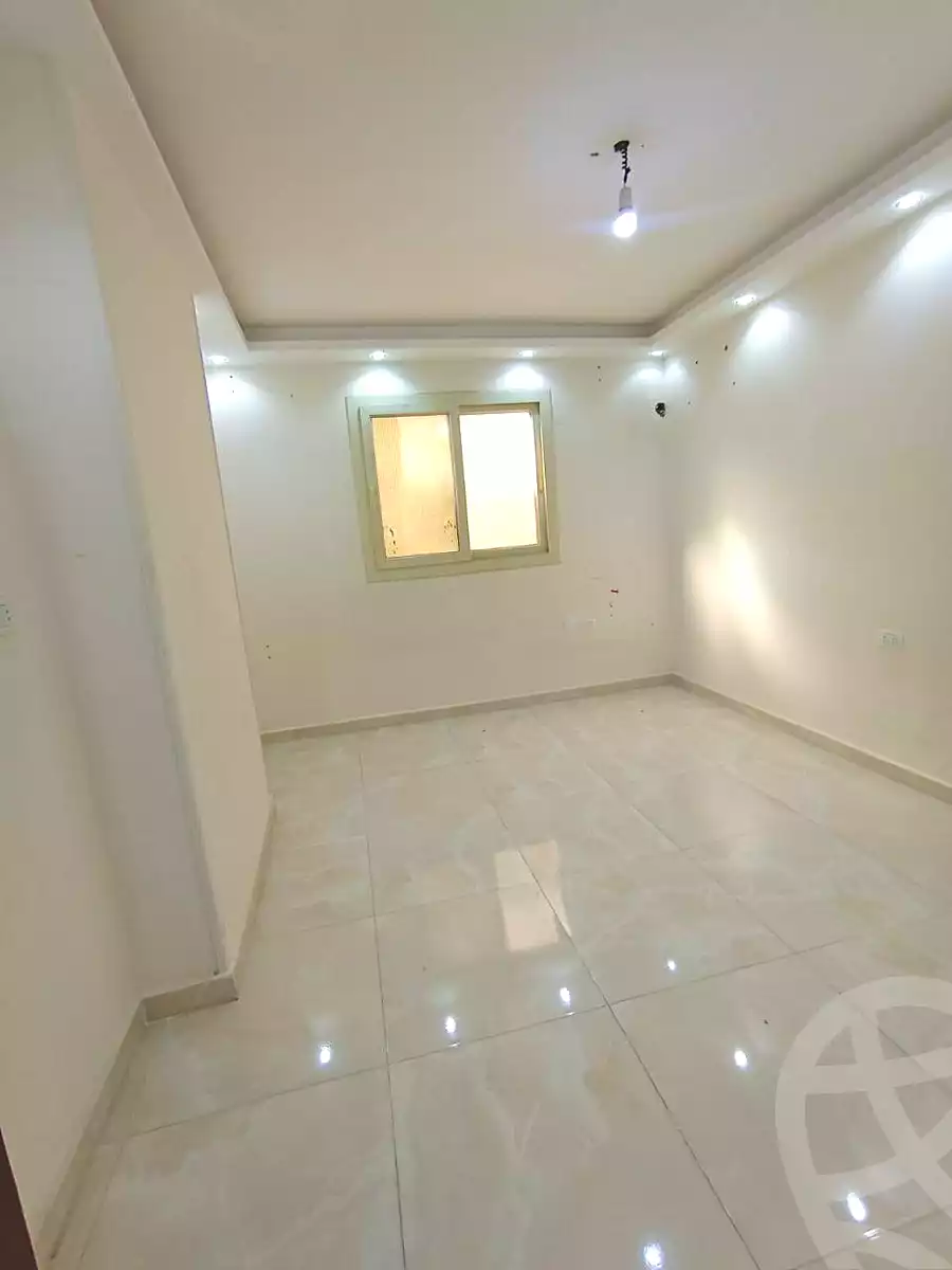 https://aqarmap.com.eg/ar/listing/6736441-for-rent-cairo-helwan-rostom-st
