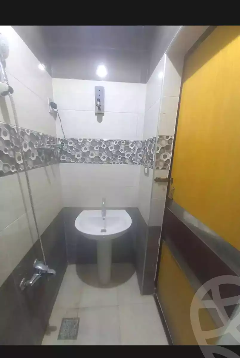 https://aqarmap.com.eg/ar/listing/6736408-for-sale-alexandria-sydy-bshr-sydy-bshr-bhry-gamal-abd-el-nasir-st