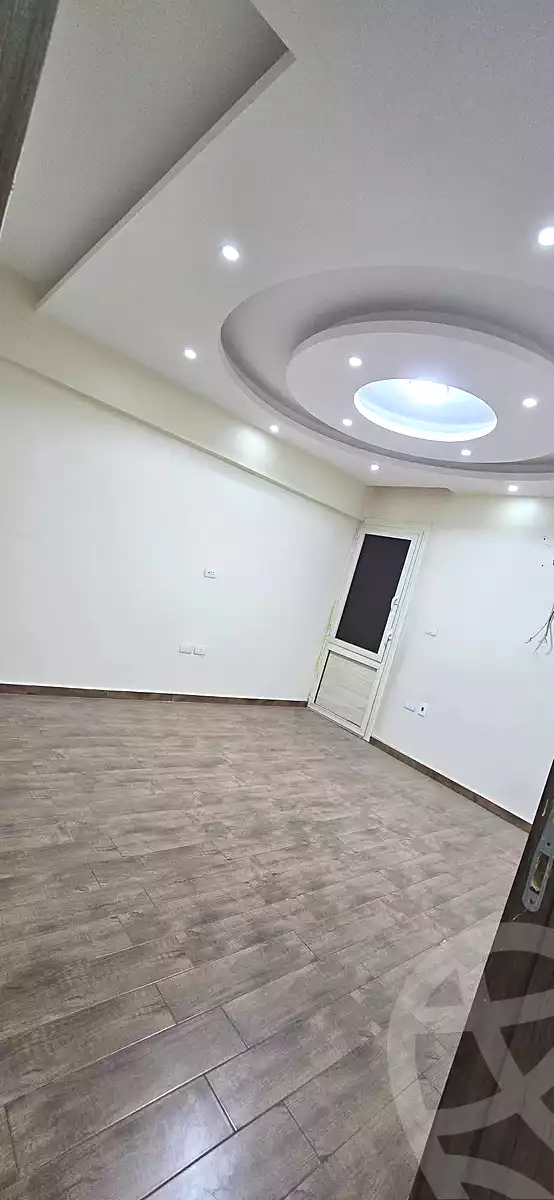 https://aqarmap.com.eg/ar/listing/6736559-for-rent-cairo-helwan-ahmed-enci-st