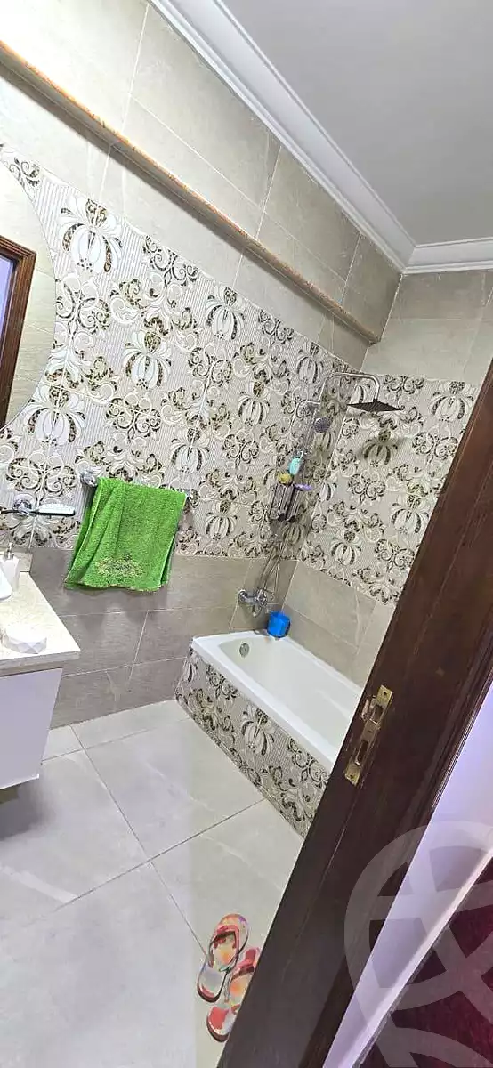 https://aqarmap.com.eg/ar/listing/6737423-for-sale-cairo-helwan-helwan-el-sharkeya-abd-el-rahman-pasha-st
