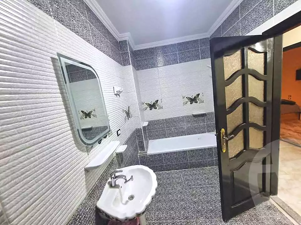 https://aqarmap.com.eg/en/listing/6739776-for-sale-cairo-el-haram-shareaa-khatem-el-morsalen
