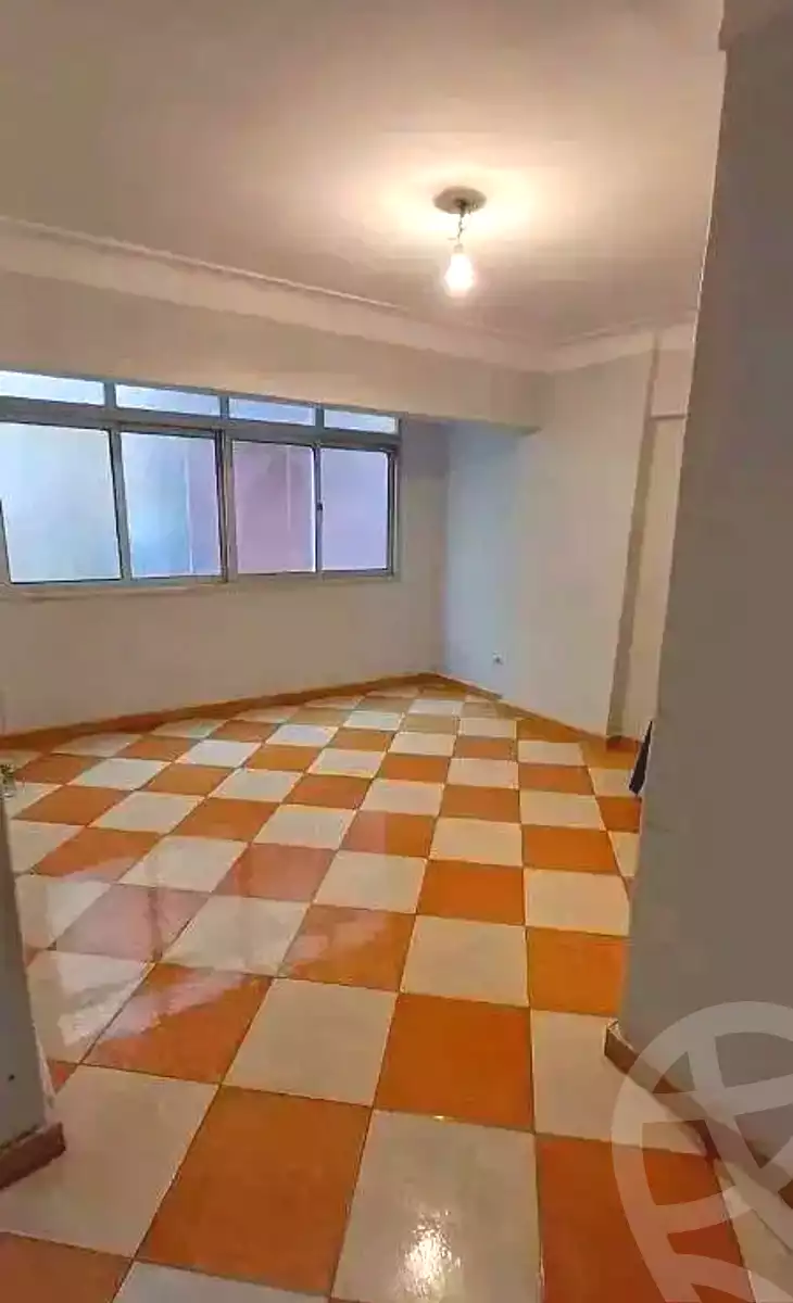https://aqarmap.com.eg/ar/listing/6739967-for-rent-alexandria-moharram-bey-amir-el-bahr-st