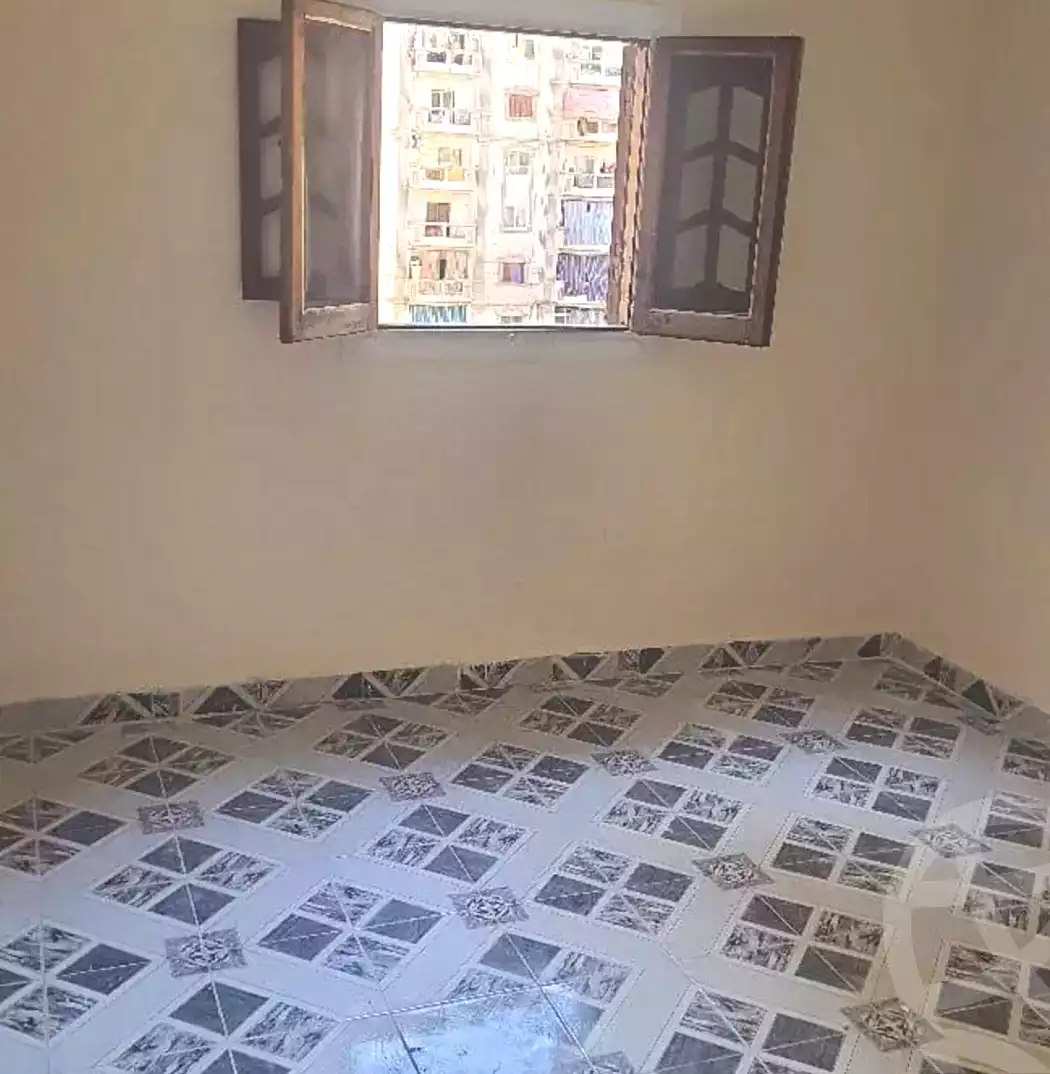 https://aqarmap.com.eg/ar/listing/6740285-for-sale-alexandria-moharram-bey-erfan-st