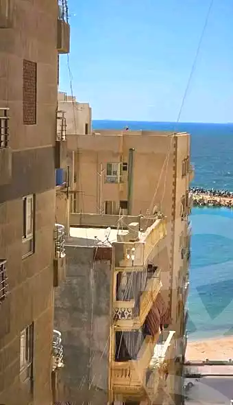 https://aqarmap.com.eg/en/listing/6741004-for-sale-alexandria-el-saraya-el-geish-rd
