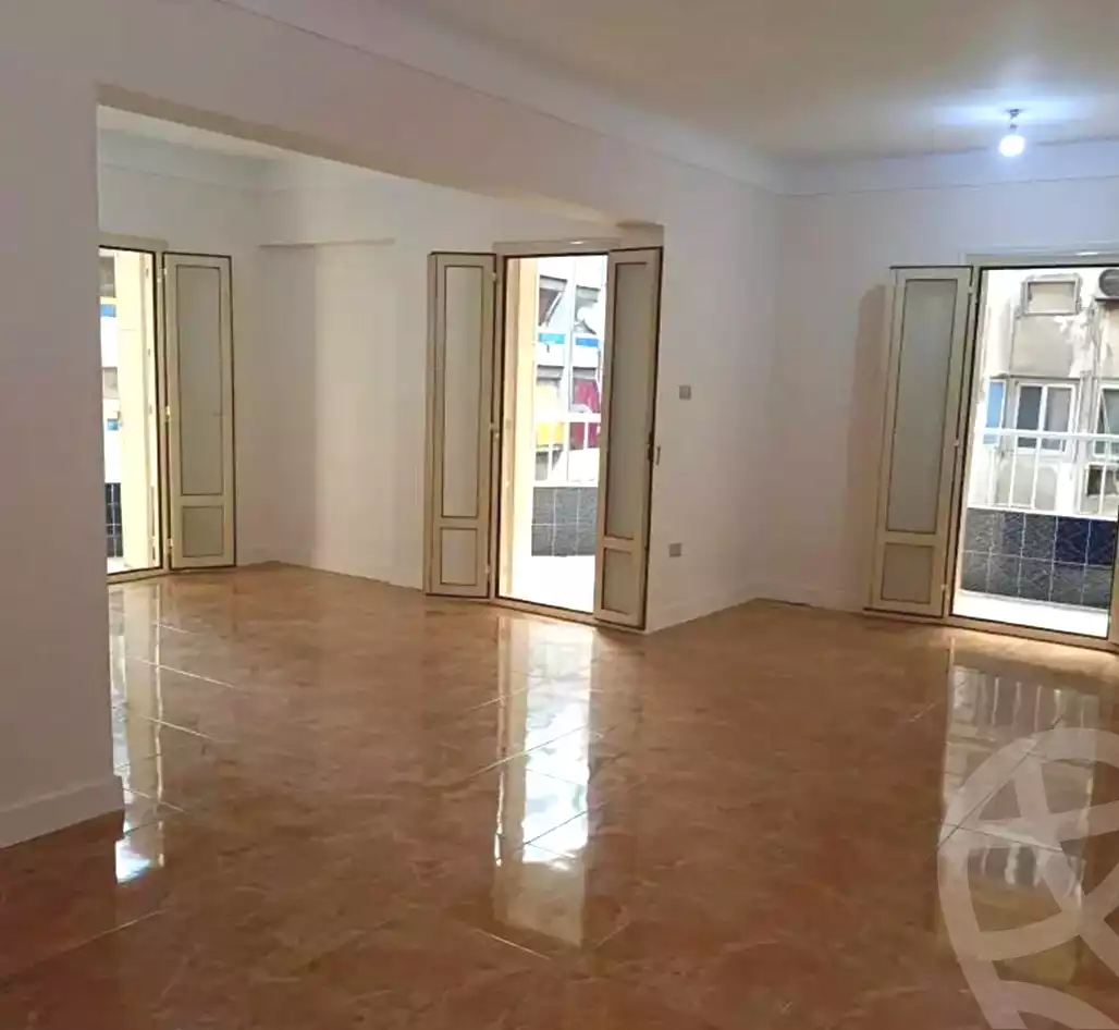 https://aqarmap.com.eg/en/listing/6741675-for-sale-alexandria-el-asafra-l-sfr-bhry-el-geish-rd