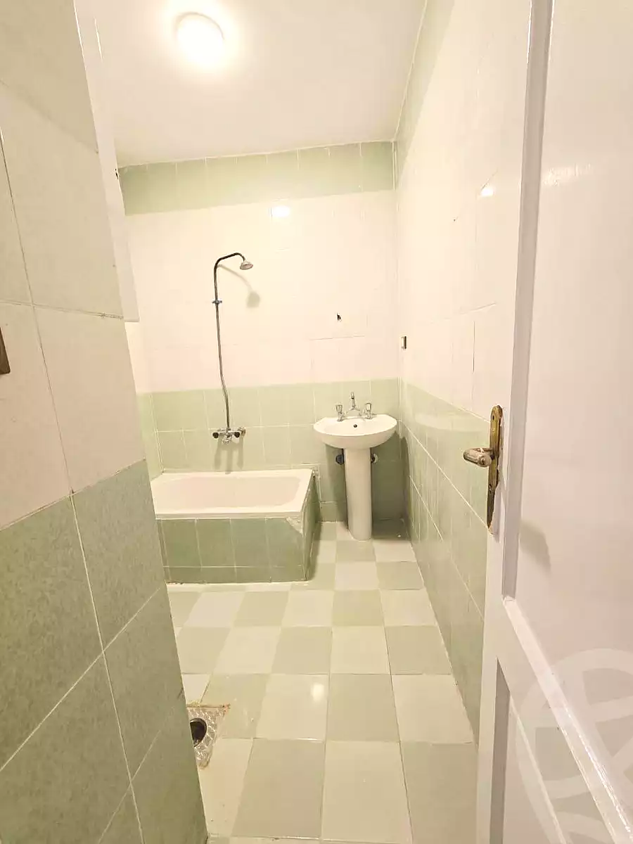 https://aqarmap.com.eg/ar/listing/6741808-for-sale-alexandria-l-jmy-shataa-el-nakheel