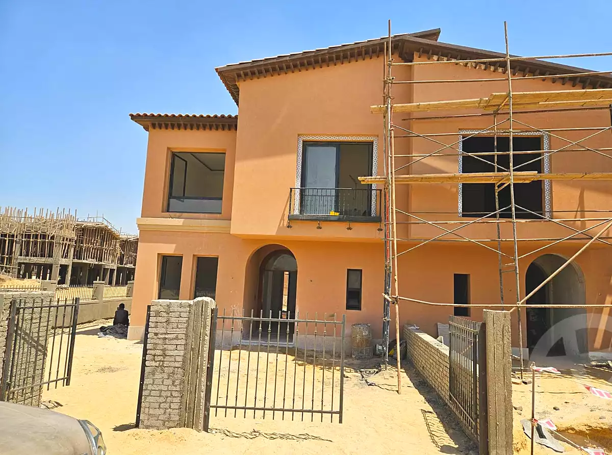 https://aqarmap.com.eg/ar/listing/6743357-for-sale-cairo-el-sheikh-zayed-city-compounds-kmbwnd-fyldj-wyst-dr-llttwyr