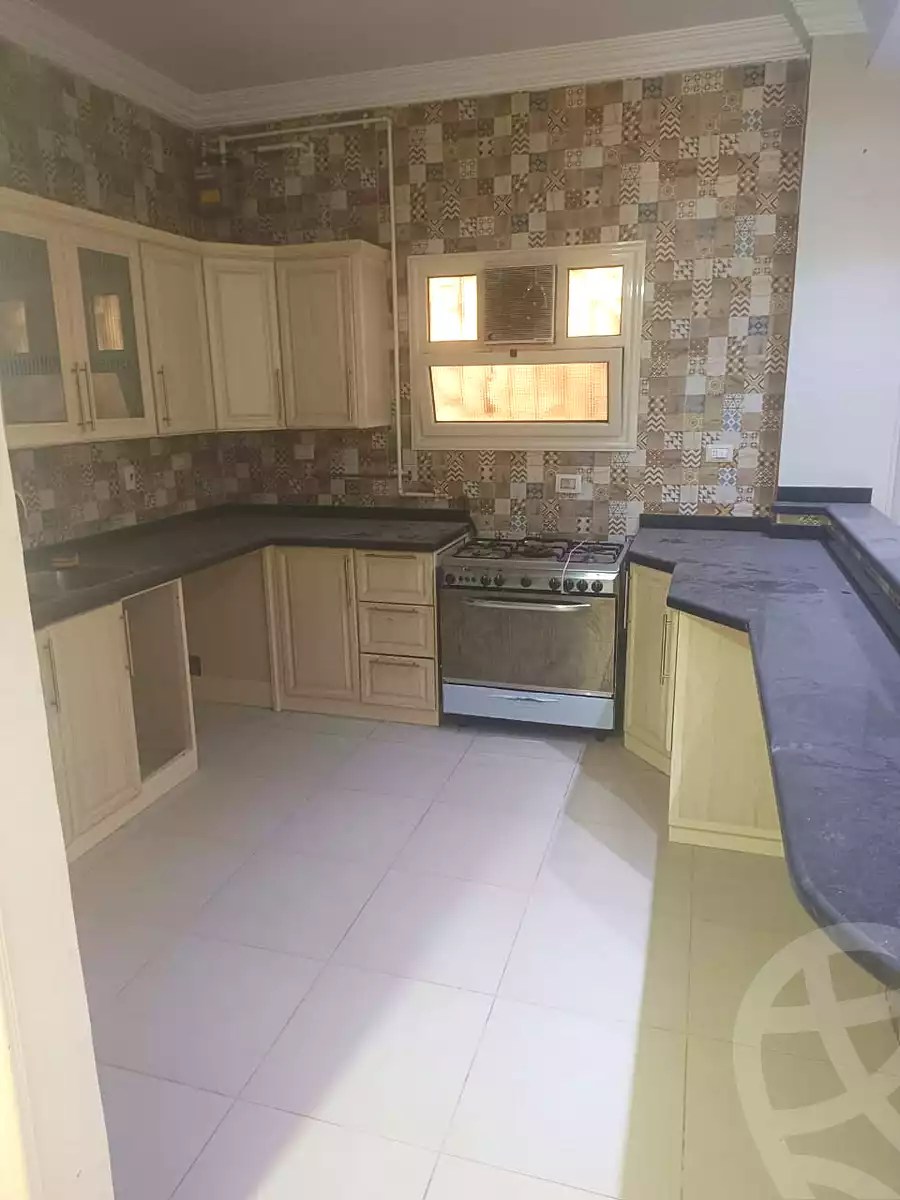 https://aqarmap.com.eg/ar/listing/6743572-for-rent-cairo-6th-of-october-el-hay-el-motamyz-fourth-touristic-village-mohamed-ahmed-barhoma-st