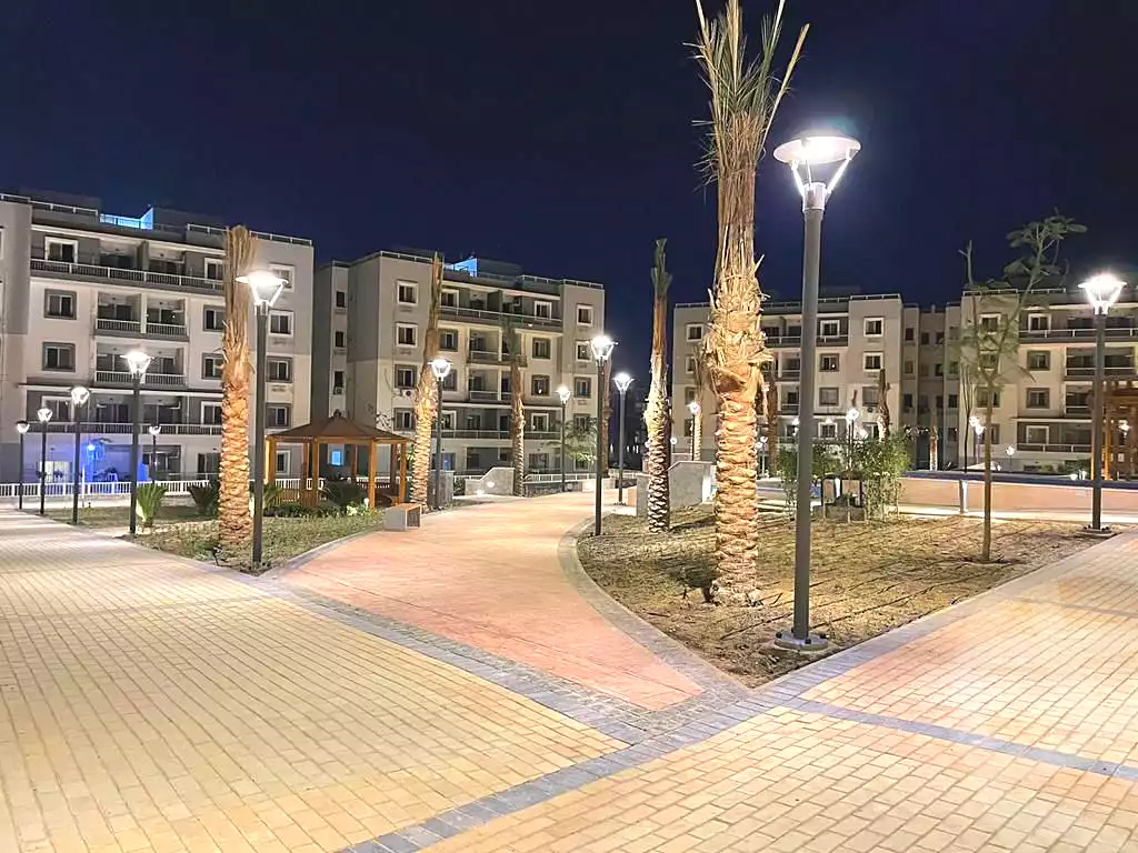 https://aqarmap.com.eg/ar/listing/6743523-for-sale-cairo-new-cairo-compounds-jyd